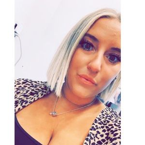 Meet your Posher, Kendra